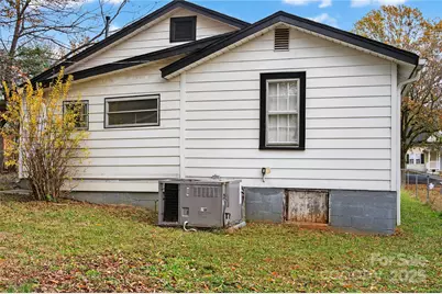 1114 Wilson W Lee Boulevard, Statesville, NC 28677 - Photo 18