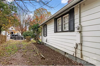 1114 Wilson W Lee Boulevard, Statesville, NC 28677 - Photo 20