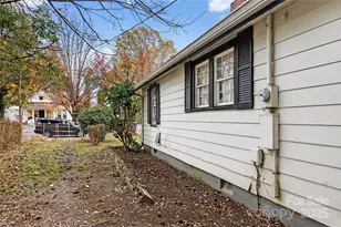 1114 Wilson W Lee Blvd, Statesville, NC 28677 - Photo 20