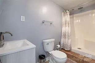 968 Plantation Dr, Marion, NC 28752 - Photo 24