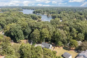 136 Digh Cir, Mooresville, NC 28117 - Photo 2