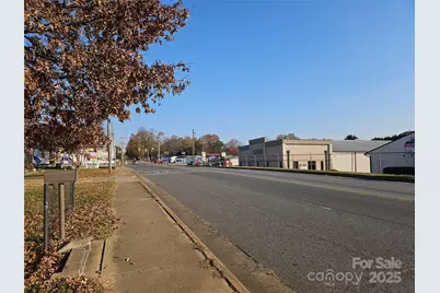 705 Cleveland Avenue, Kings Mountain, NC 28086 - Photo 22