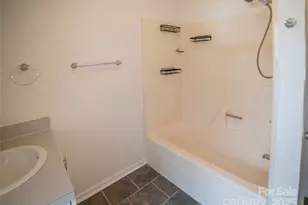 203 Morehead St, Morganton, NC 28655 - Photo 16