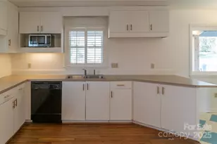 203 Morehead St, Morganton, NC 28655 - Photo 4