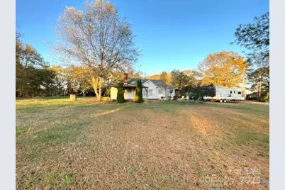 935 E US 74 Business Highway, Ellenboro, NC 28040 - Photo 1