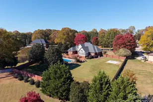 137 Clearcreek Dr, Boiling Springs, SC 29316 - Photo 4