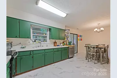 120 Pleasant Hill Circle, Waynesville, NC 28786 - Photo 14