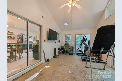 120 Pleasant Hill Circle, Waynesville, NC 28786 - Photo 16