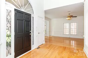 11025 Jordan Rae Ln, Charlotte, NC 28277 - Photo 4