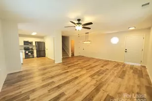 5709 Kelden Walker Ln, Charlotte, NC 28269 - Photo 4