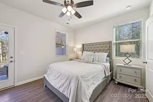 2932 Pirates Pl, Charlotte, NC 28216 - Photo 16