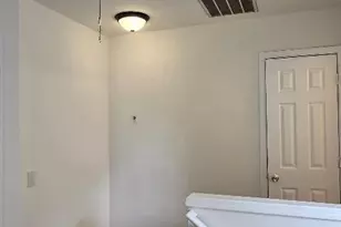 5320 Peach Pl Ln, Charlotte, NC 28216 - Photo 10