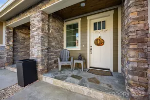 513 Sweet Birch Park Ln, Black Mountain, NC 28711 - Photo 4