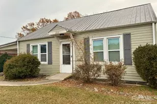 2219 6th Ave NW, Hickory, NC 28601 - Photo 2