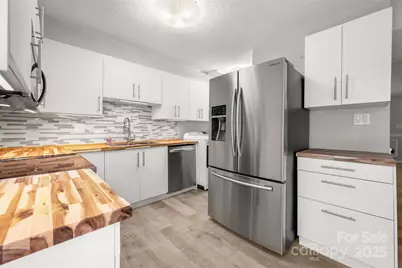 1908 Harvest Lane, Charlotte, NC 28210 - Photo 4