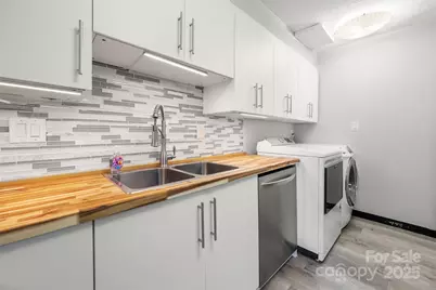 1908 Harvest Lane, Charlotte, NC 28210 - Photo 10