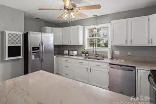 33 Ivy Cove Rd, Fairview, NC 28730 - Photo 16