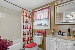 1115 8th St, Statesville, NC 28677 - Photo 12