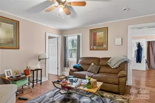 1115 8th St, Statesville, NC 28677 - Photo 2