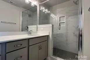 246 Ferebee Pl, Charlotte, NC 28213 - Photo 16