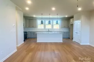 246 Ferebee Pl, Charlotte, NC 28213 - Photo 4