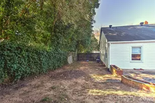 302 Johnson Street N, Monroe, NC 28112 - Photo 34