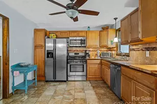 150 Timberlane Dr, Etowah, NC 28729 - Photo 12