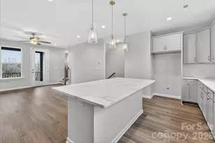 242 Ferebee Pl, Charlotte, NC 28213 - Photo 8