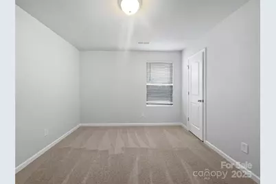 324 Valerie Drive, Lincolnton, NC 28092 - Photo 4