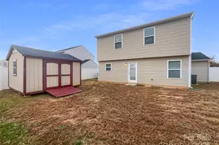 324 Valerie Dr, Lincolnton, NC 28092 - Photo 6