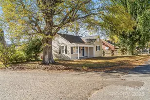 601 W 2nd St, Cherryville, NC 28021 - Photo 2