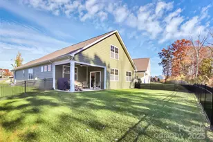 163 Hanks Bluff Dr, Mooresville, NC 28117 - Photo 34