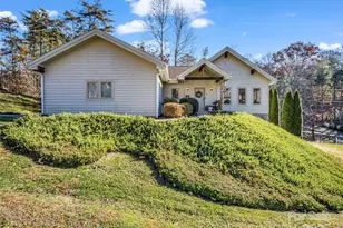 9 Fairway View Dr, Weaverville, NC 28787 - Photo 2