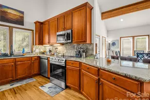 9 Fairway View Dr, Weaverville, NC 28787 - Photo 12