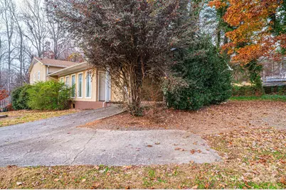 711 Meredith Court SW, Lenoir, NC 28645 - Photo 8