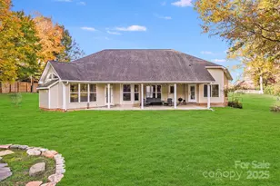 5329 Kuykendall Rd, Charlotte, NC 28270 - Photo 6