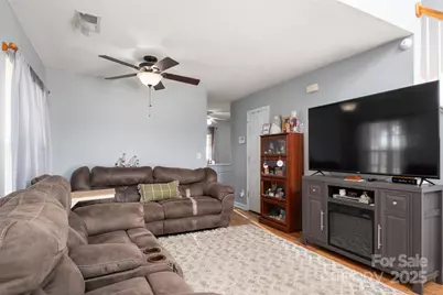 1200 Somerset Drive, Lancaster, SC 29720 - Photo 10