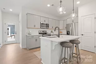 137 Cherry Spgs Ln, Asheville, NC 28804 - Photo 10