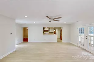 2844 Goneaway Rd, Charlotte, NC 28210 - Photo 18