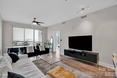 333 W Trade Street #1902, Charlotte, NC 28202 - Photo 6