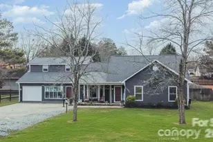 2241 Indian Cross Trail, Matthews, NC 28104 - Photo 2