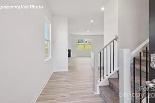 1067 20th Ave Loop SE, Hickory, NC 28601 - Photo 2