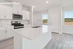 1067 20th Ave Loop SE, Hickory, NC 28601 - Photo 6