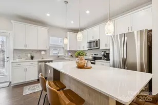 12106 Brooklyn Ave, Charlotte, NC 28204 - Photo 2