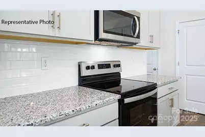 2054 10th Street SE, Hickory, NC 28602 - Photo 6