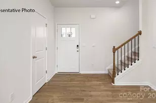 2054 10th St SE, Hickory, NC 28602 - Photo 2