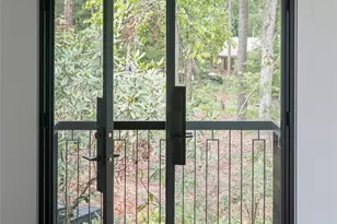 3 Holly Hill Rd, Asheville, NC 28803 - Photo 22