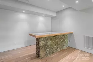 3 Holly Hill Rd, Asheville, NC 28803 - Photo 32