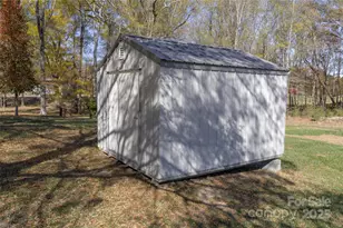 1505 Moss Springs Rd, Albemarle, NC 28001 - Photo 22