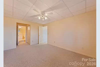 1350 Davis Mountain Road, Hendersonville, NC 28739 - Photo 32